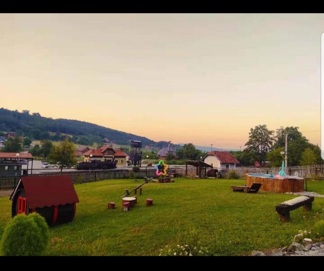 Apartment Sarganska Osmica โมกราโกรา ภายนอก รูปภาพ