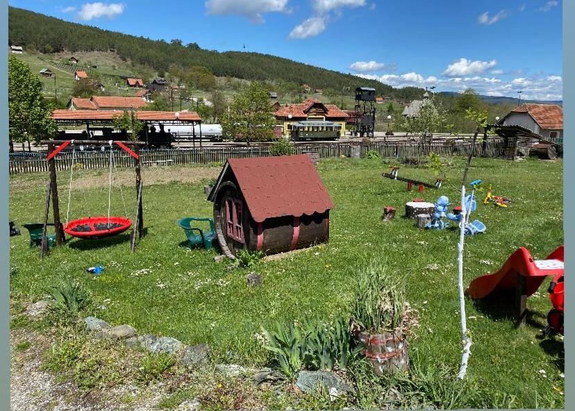 Apartment Sarganska Osmica โมกราโกรา ภายนอก รูปภาพ