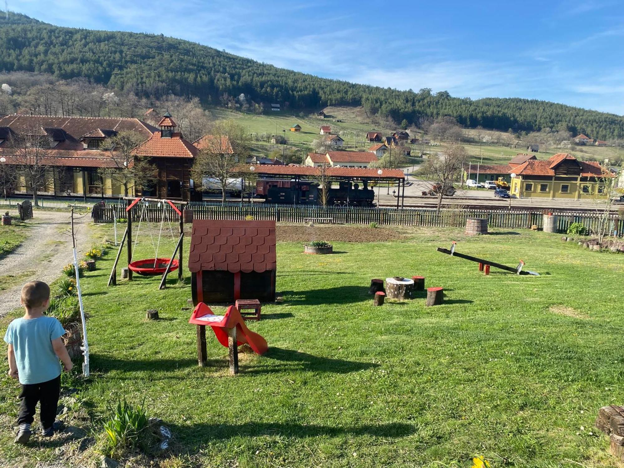 Apartment Sarganska Osmica โมกราโกรา ภายนอก รูปภาพ