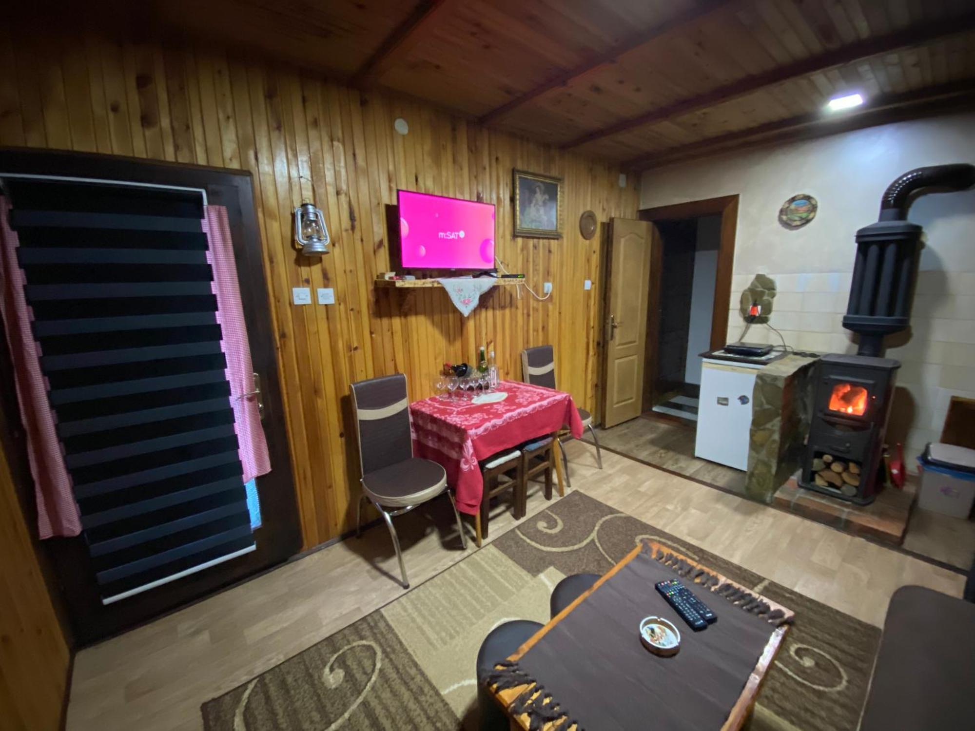 Apartment Sarganska Osmica โมกราโกรา ภายนอก รูปภาพ